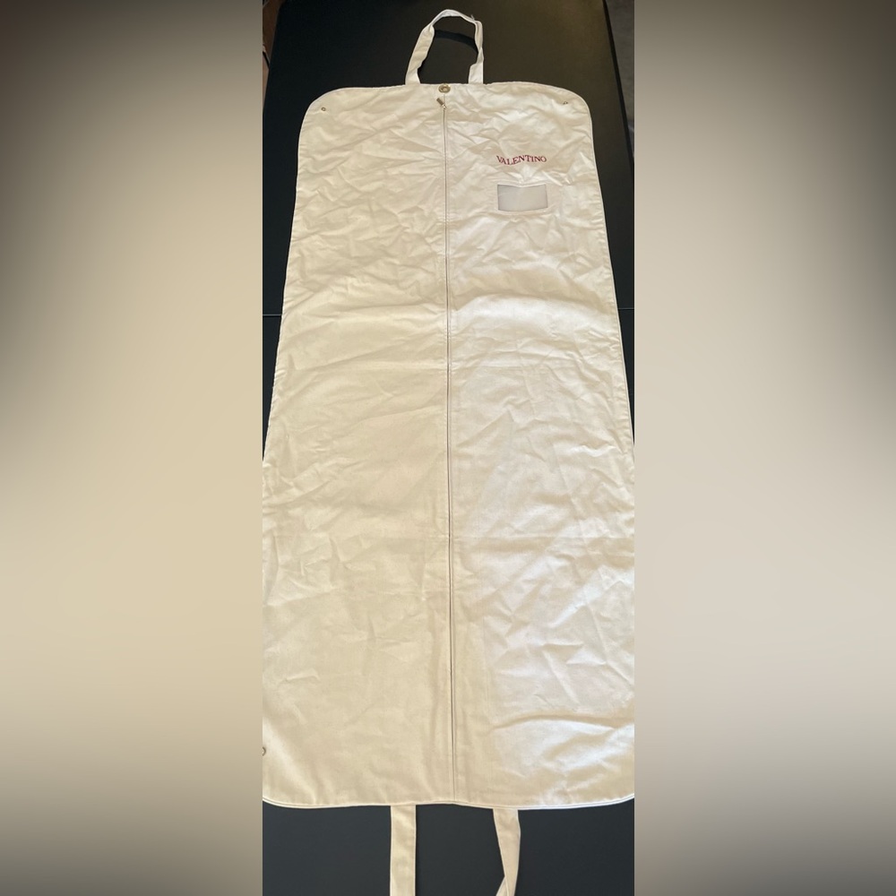 Valentino Garavani garment bags - Picture 5 of 6
